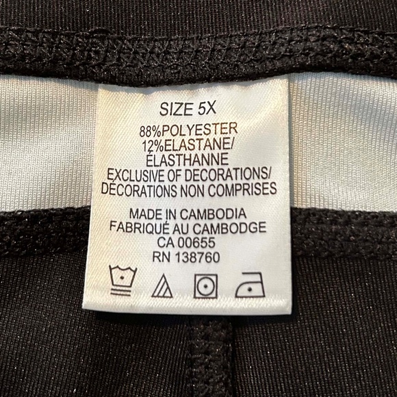 NEW PHOTOS! CAPRI LEGGINGS, BLUES/WHITE/BLACK, SIZE 5X, MOISTURE WICKING, PULL - Picture 11 of 16